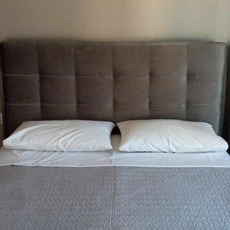 קלמאטה Cosy Apartment In The Heart Of The City מראה חיצוני תמונה