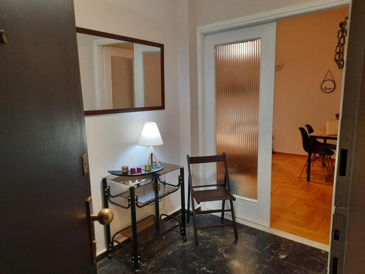 קלמאטה Cosy Apartment In The Heart Of The City מראה חיצוני תמונה