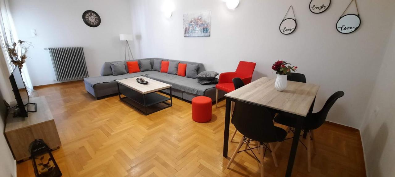 קלמאטה Cosy Apartment In The Heart Of The City מראה חיצוני תמונה